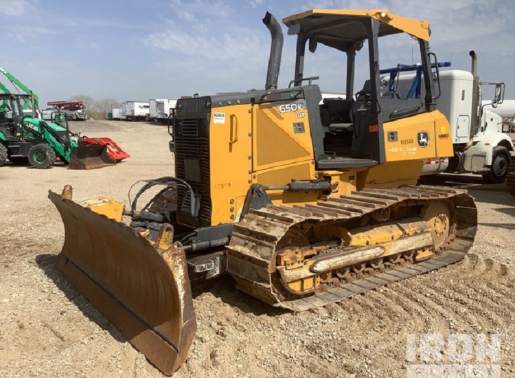 Dozer Operation – Construction Equipment Safety Procedure